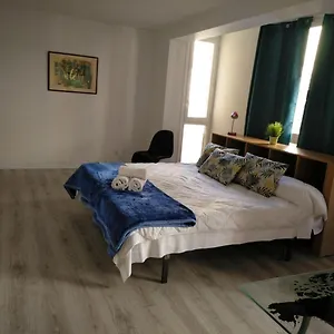 Rooms Tarragona , Tarragona España